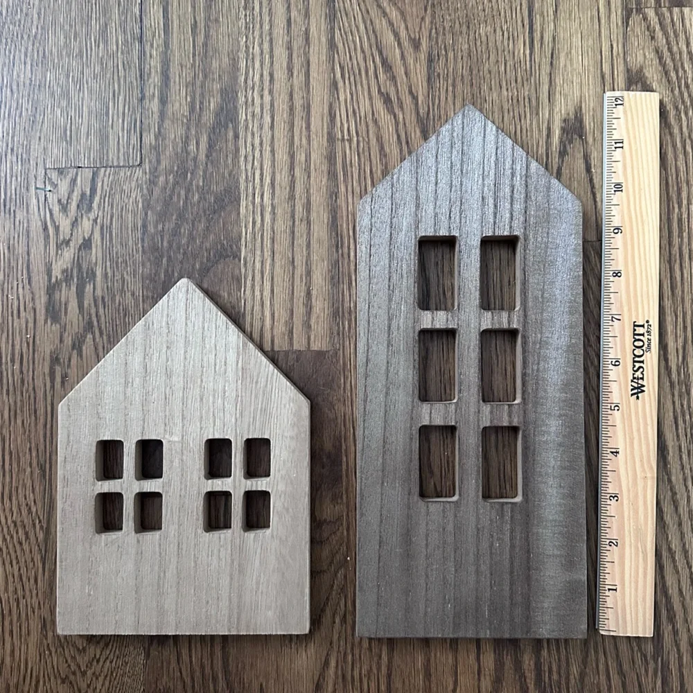 Decocrated wooden house decor